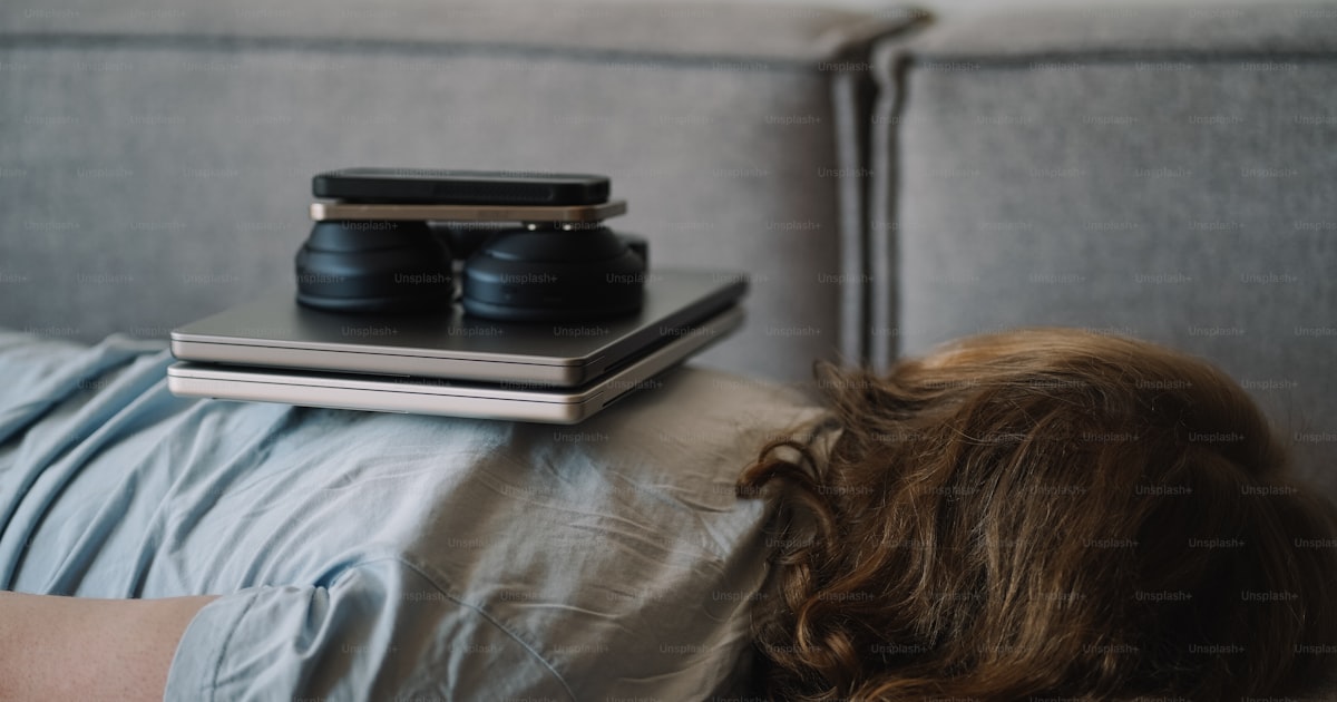 AI brain fry: Nástroje, které měly šetřit energii, ji vysávají