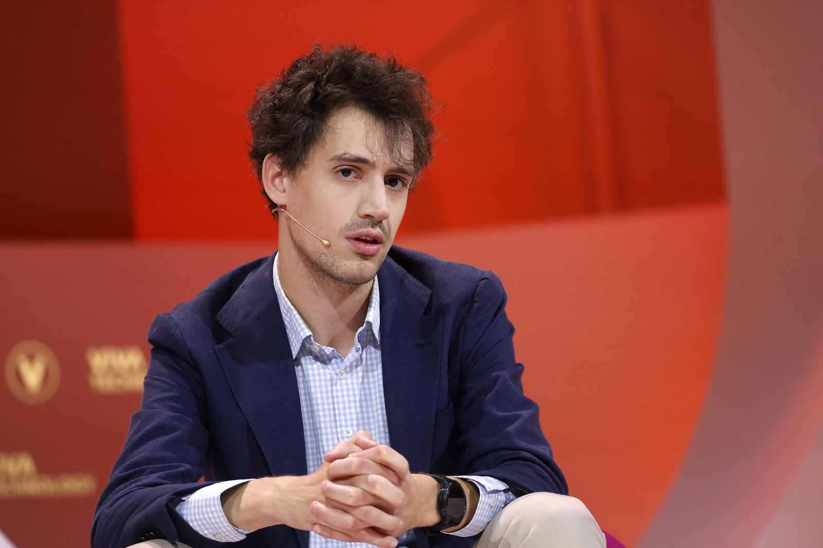 Mistral si půjčil 830 milionů dolarů na vlastní datacentrum u Paříže. Evropská AI suverenita dostává reálné obrysy